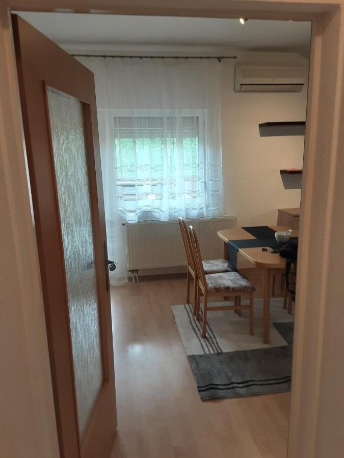 Jozefin Apartman Heviz Exterior photo